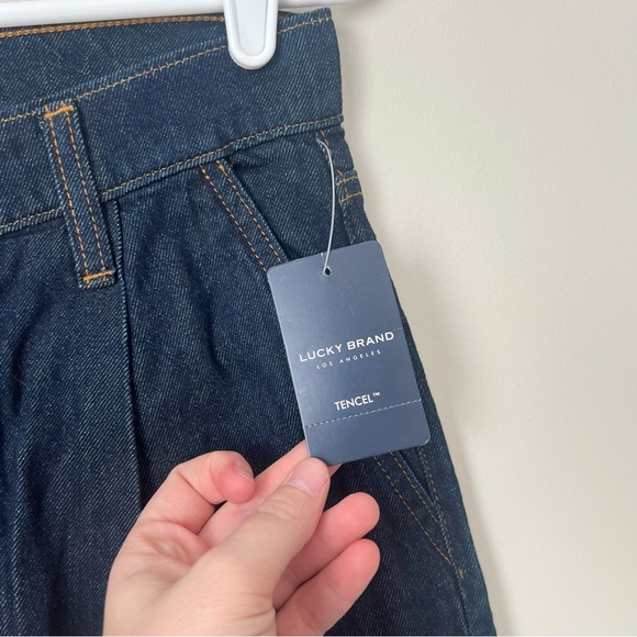 Lucky Brand Women’s Dark Wash High Rise Crop Wide Leg Jeans Size 26 - Picture 5 of 8